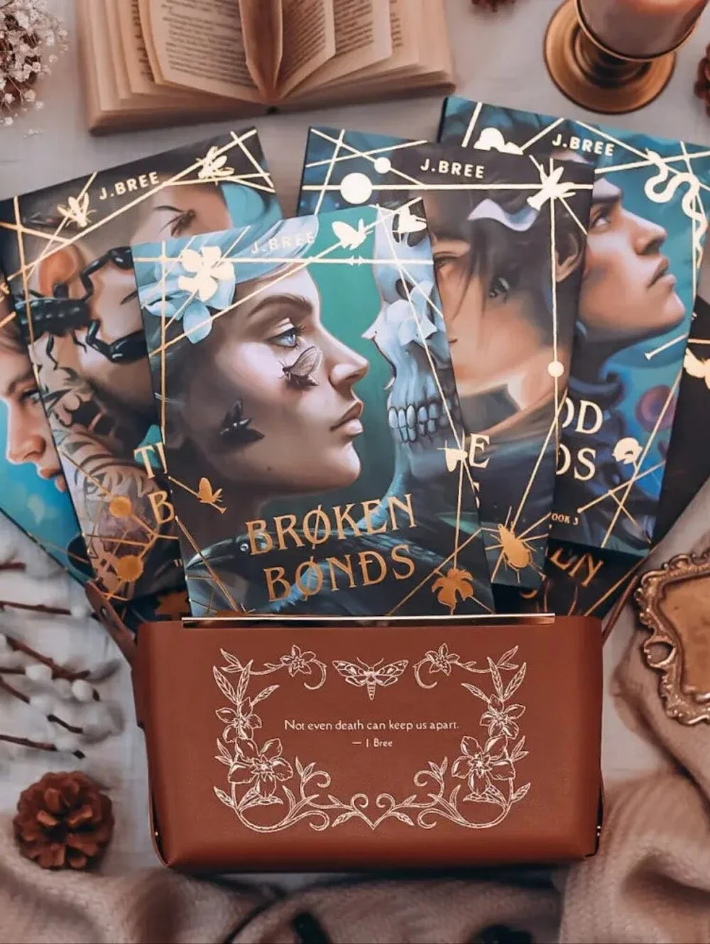 Bookish Box Bonds That Tie Book Bin